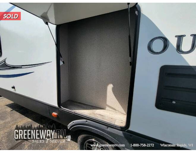 2019 Keystone Outback Ultra-Lite 260UML Travel Trailer at Greeneway RV Sales & Service STOCK# 10906A Photo 3