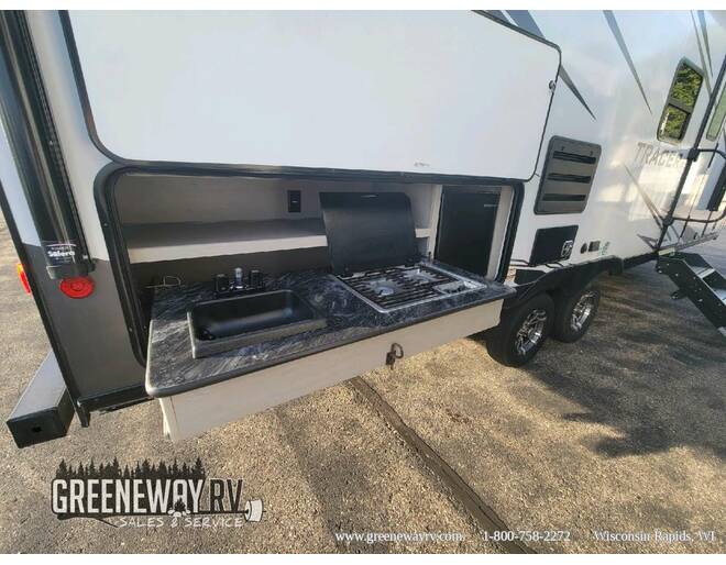 2021 Prime Time Tracer 24DBS Travel Trailer at Greeneway RV Sales & Service STOCK# 10828A Photo 5