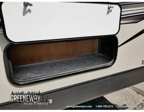 2022 Flagstaff Micro Lite 25FKS Travel Trailer at Greeneway RV Sales & Service STOCK# 10085 Photo 4