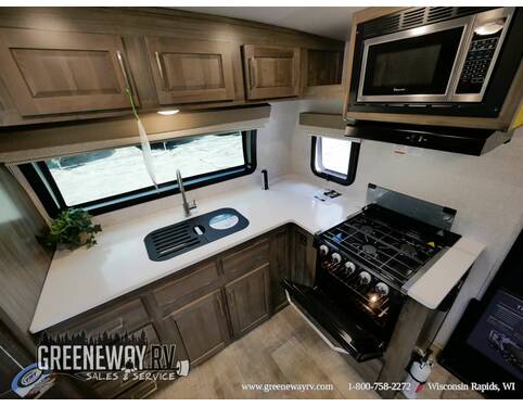 2022 Flagstaff Micro Lite 25FKS Travel Trailer at Greeneway RV Sales & Service STOCK# 10085 Photo 12