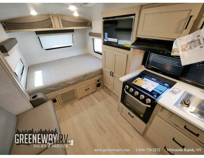 2023 Flagstaff E-Pro 19FBS Travel Trailer at Greeneway RV Sales & Service STOCK# 10451 Photo 7