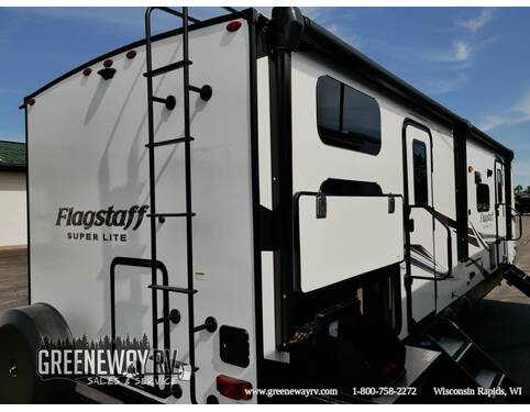 2022 Flagstaff Super Lite 27BHWS Travel Trailer at Greeneway RV Sales & Service STOCK# 10470 Photo 4