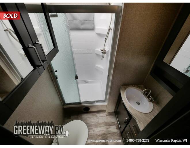 2022 Grand Design Reflection 315RLTS Travel Trailer at Greeneway RV Sales & Service STOCK# 10487 Photo 16