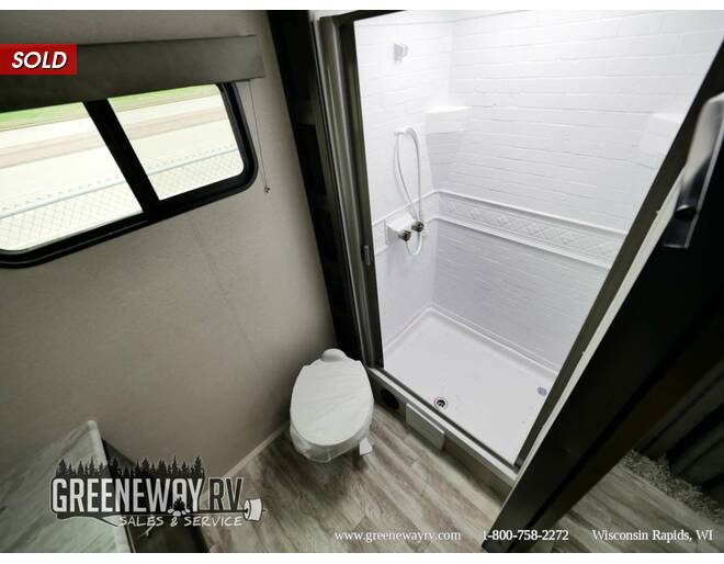 2022 Grand Design Transcend Xplor 221RB Travel Trailer at Greeneway RV Sales & Service STOCK# 10527 Photo 10