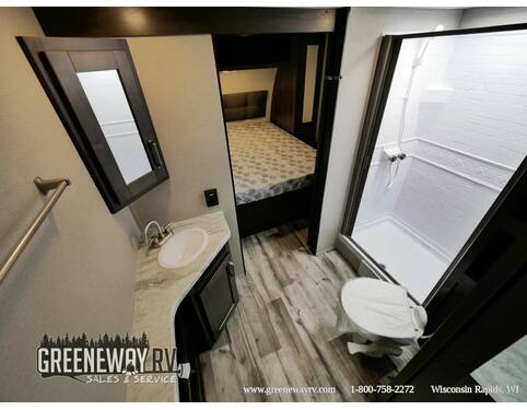 2022 Grand Design Transcend Xplor 321BH Travel Trailer at Greeneway RV Sales & Service STOCK# 10573 Photo 18