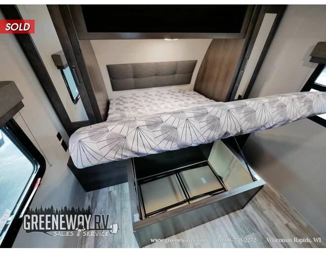 2022 Grand Design Transcend Xplor 221RB Travel Trailer at Greeneway RV Sales & Service STOCK# 10612 Photo 15