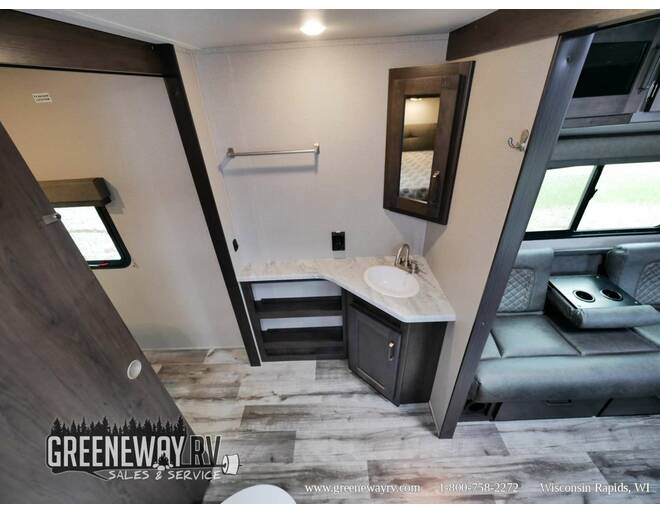 2022 Grand Design Transcend Xplor 255FK Travel Trailer at Greeneway RV Sales & Service STOCK# 10618 Photo 18