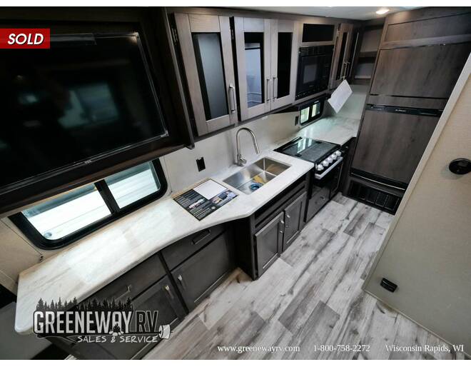 2022 Grand Design Transcend Xplor 200MK Travel Trailer at Greeneway RV Sales & Service STOCK# 10659 Photo 10