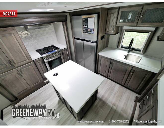 2022 Grand Design Solitude 390RK Fifth Wheel at Greeneway RV Sales & Service STOCK# 10673 Photo 13