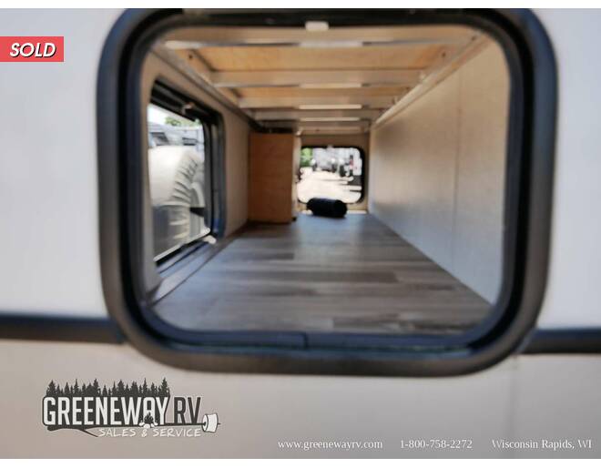 2020 Keystone Cougar Half-Ton 29FKD Travel Trailer at Greeneway RV Sales & Service STOCK# 10563A Photo 5