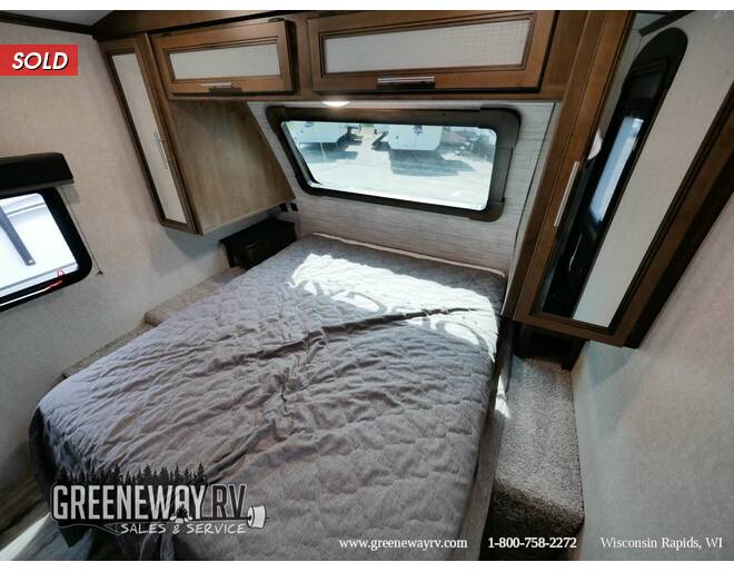 2020 Keystone Cougar Half-Ton 26RBS Travel Trailer at Greeneway RV Sales & Service STOCK# 10674U Photo 20