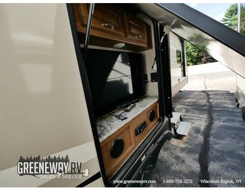 2018 Keystone Laredo 335MK Travel Trailer at Greeneway RV Sales & Service STOCK# 10415A Photo 5