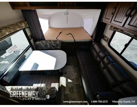 2015 Jayco Jay Feather Ultra Lite X19H Travel Trailer at Greeneway RV Sales & Service STOCK# 10675A Photo 8