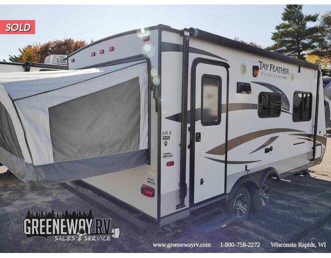 2015 Jayco Jay Feather Ultra Lite X19H Travel Trailer at Greeneway RV Sales & Service STOCK# 10675A Photo 4