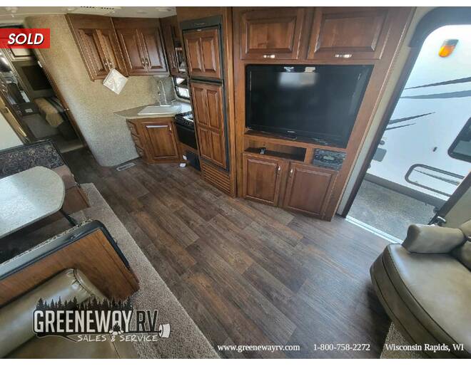 2013 Keystone Laredo Super Lite 296RL Travel Trailer at Greeneway RV Sales & Service STOCK# 10506A Photo 6
