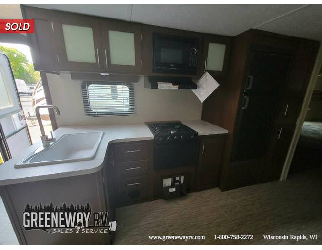 2018 Prime Time Tracer Breeze 26DBS Travel Trailer at Greeneway RV Sales & Service STOCK# 10780A Photo 12