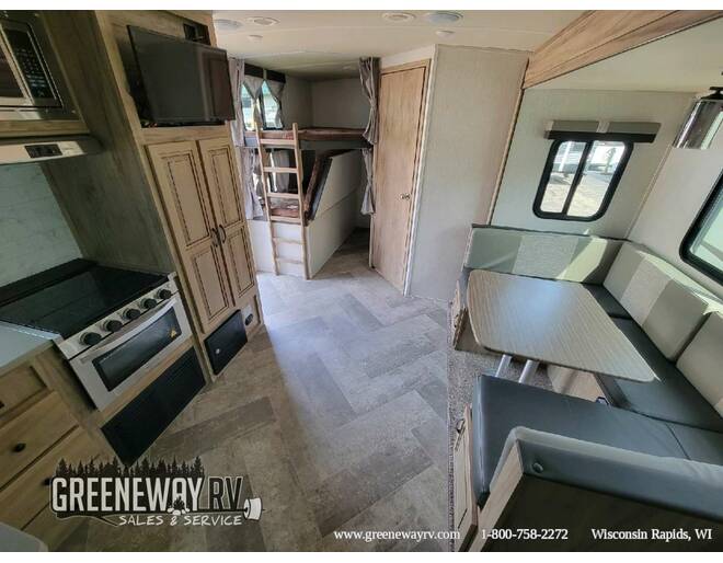 2021 Palomino SolAire Ultra Lite 243BHS Travel Trailer at Greeneway RV Sales & Service STOCK# 10796A Photo 8