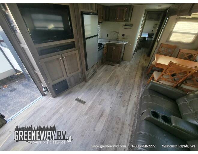 2018 Keystone Sprinter Campfire Edition 30FL Travel Trailer at Greeneway RV Sales & Service STOCK# 10982U Photo 6